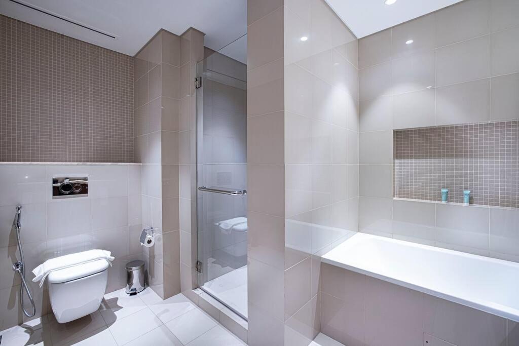 Ferienwohnung Magnificent Brand New Lux 3Br Burj & Fountain View Dubai Exterior foto