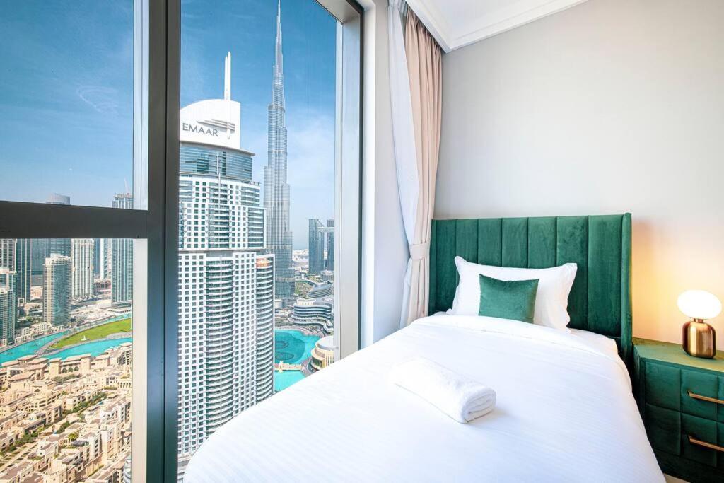 Ferienwohnung Magnificent Brand New Lux 3Br Burj & Fountain View Dubai Exterior foto