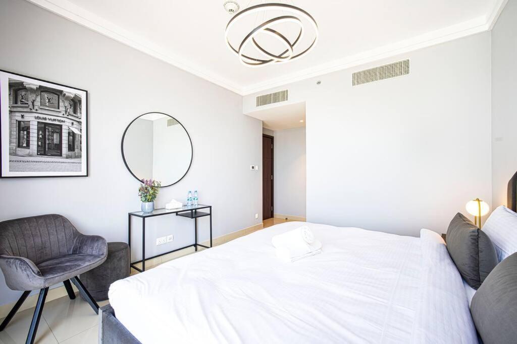 Ferienwohnung Magnificent Brand New Lux 3Br Burj & Fountain View Dubai Exterior foto